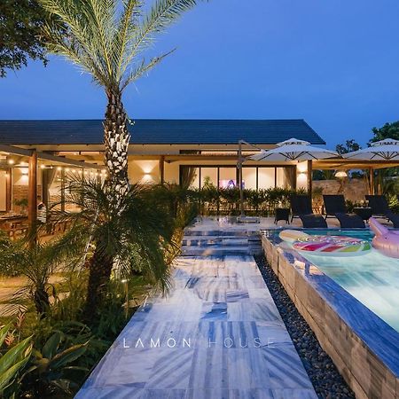 Lamon House - Venuestay Hòa Bình Exteriér fotografie
